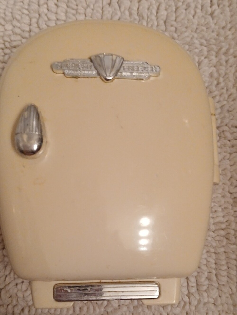 Vintage Mini Stationary Fridge - Picture 5 of 12